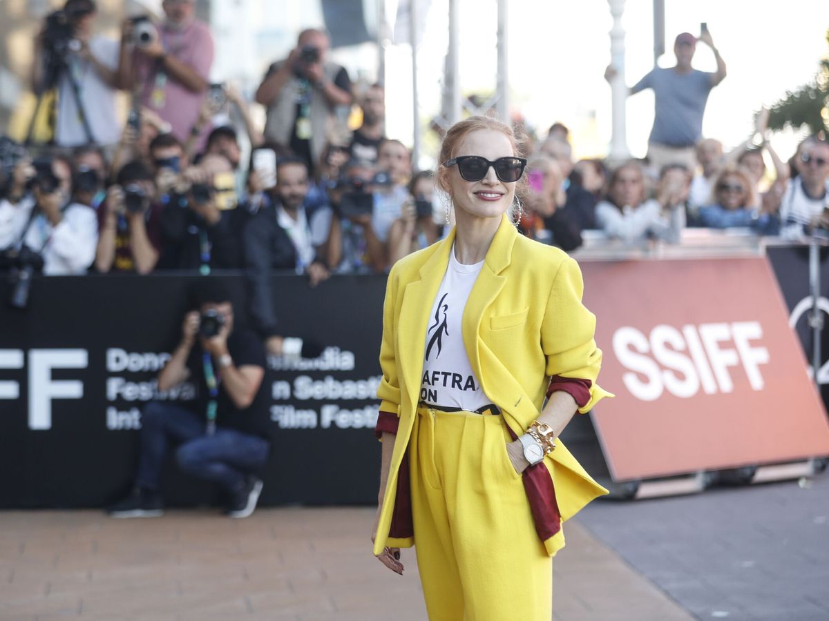 JESSICA CHASTAIN ILUMINA EL FESTIVAL DE SAN SEBASTIÁN — GATO DE YULE